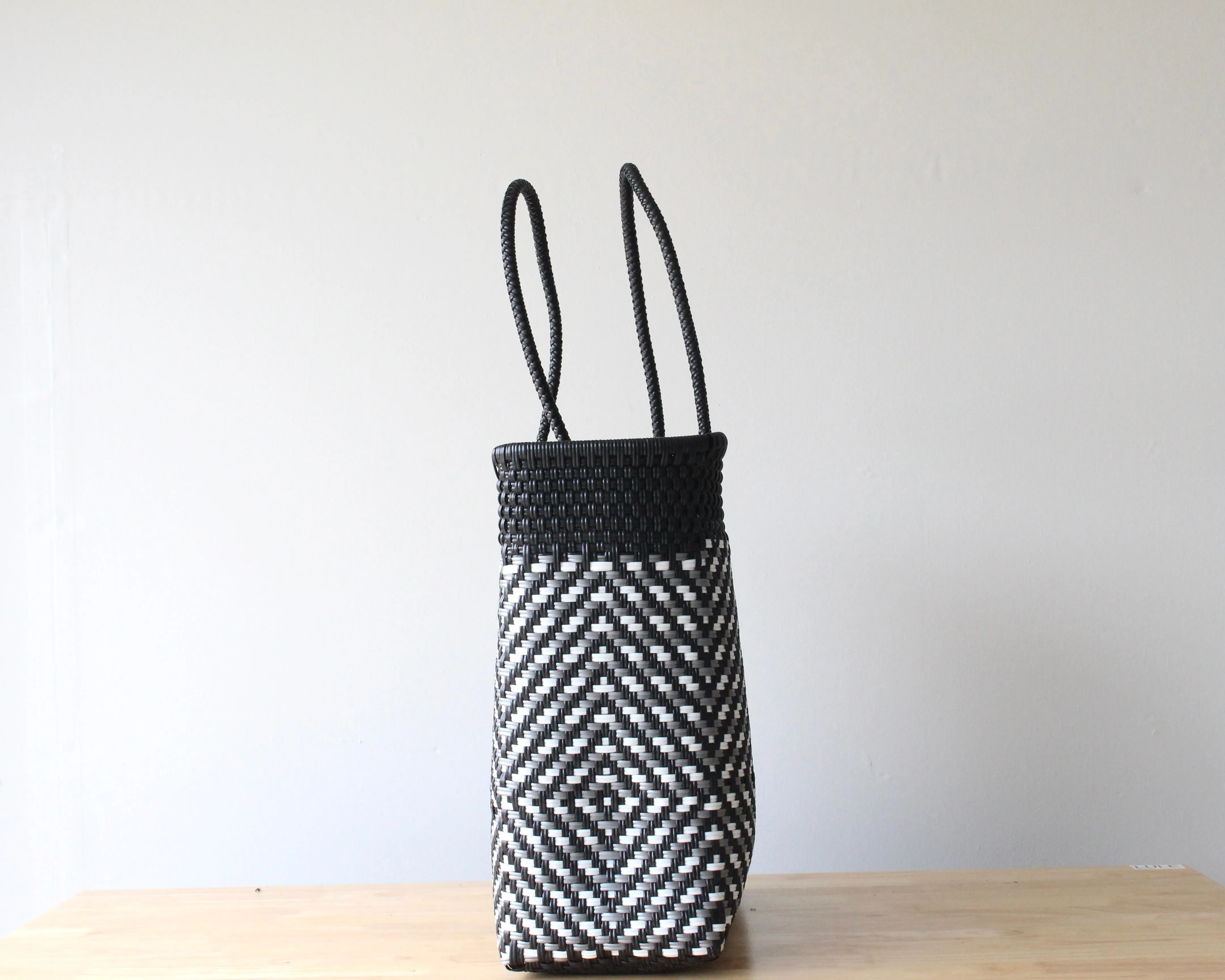 Black Handwoven Mexican Bag by MexiMexi