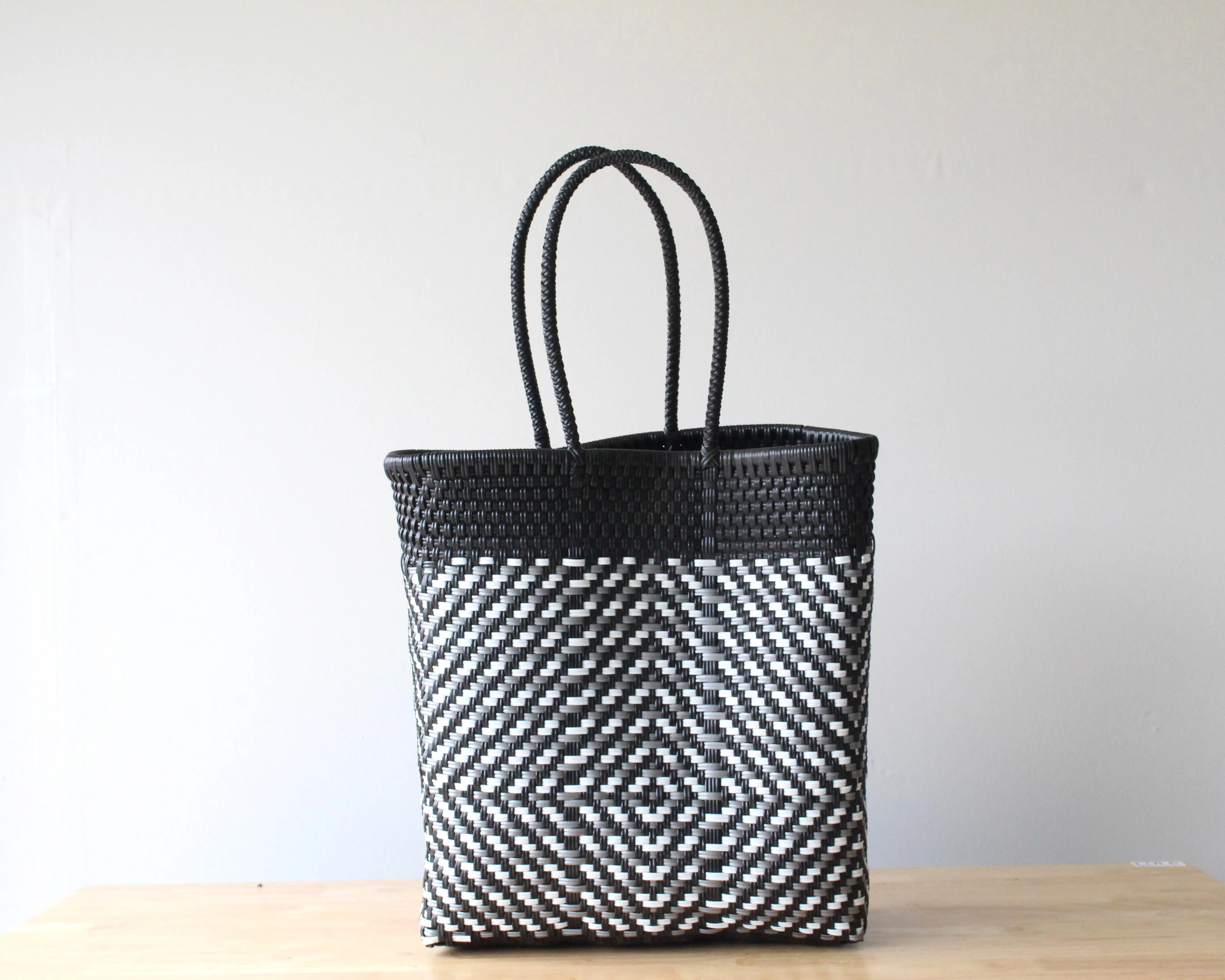 Black Handwoven Mexican Bag by MexiMexi