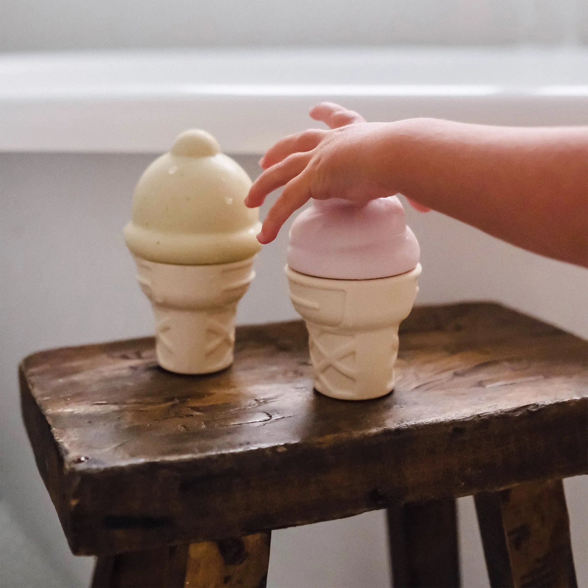 SUNNYLIFE ICECREAM SPLASH TOYS | APPLE SORBET